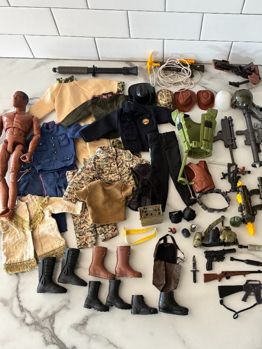 Vtg 2001 Black GI Joe Action Figure 11" Lot of 65 Accessories Guns Clothes Boots